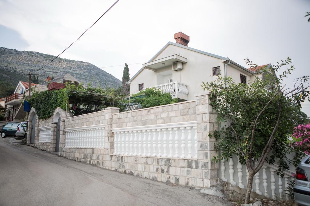 Villa Jelena Trebinje Exteriör bild